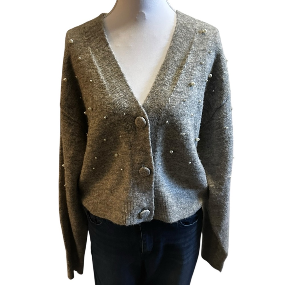 H&M Pearl Buttoned Oversized Cardigan size small
